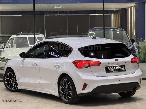 ARABACI GRUP 2021 FORD FOCUS 1.5 Tİ-VCT TREND X-HATASIZ-50BİNKM