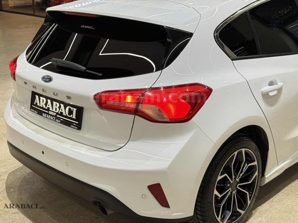 ARABACI GRUP 2021 FORD FOCUS 1.5 Tİ-VCT TREND X-HATASIZ-50BİNKM