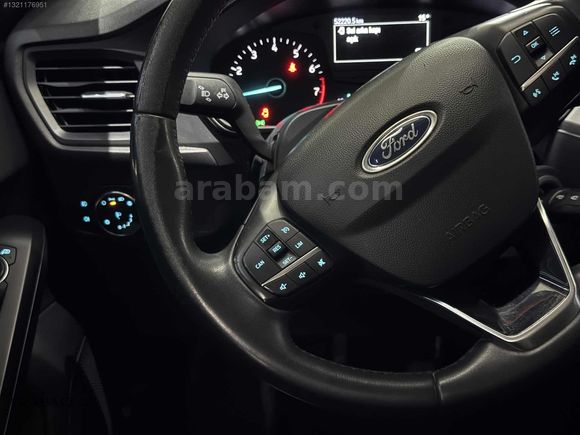 ARABACI GRUP 2021 FORD FOCUS 1.5 Tİ-VCT TREND X-HATASIZ-50BİNKM