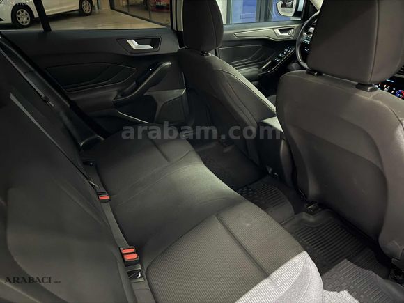 ARABACI GRUP 2021 FORD FOCUS 1.5 Tİ-VCT TREND X-HATASIZ-50BİNKM
