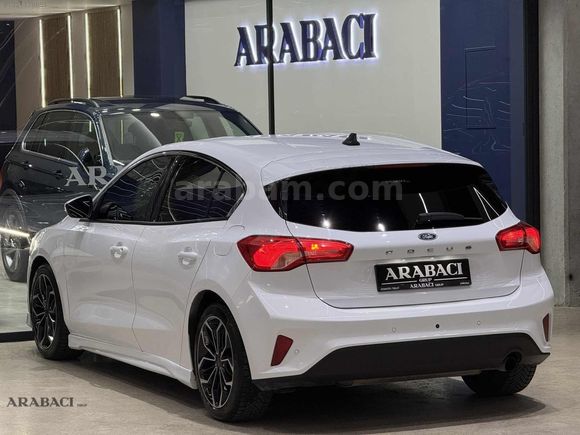 ARABACI GRUP 2021 FORD FOCUS 1.5 Tİ-VCT TREND X-HATASIZ-50BİNKM