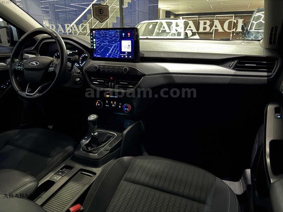 ARABACI GRUP 2021 FORD FOCUS 1.5 Tİ-VCT TREND X-HATASIZ-50BİNKM