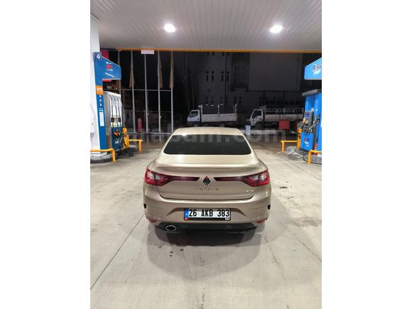 2.Sahibinden Değişensiz  Megane 4 1.5 dCi Icon 2017 Model