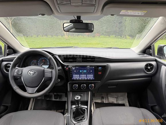 2016 HATASIZ MAKYAJLI 143.000 KM COROLLA 1.33 LIFE