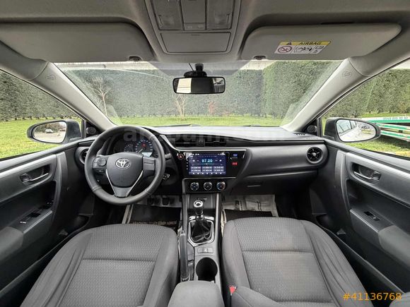 2016 HATASIZ MAKYAJLI 143.000 KM COROLLA 1.33 LIFE
