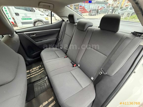 2016 HATASIZ MAKYAJLI 143.000 KM COROLLA 1.33 LIFE