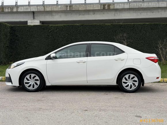 2016 HATASIZ MAKYAJLI 143.000 KM COROLLA 1.33 LIFE
