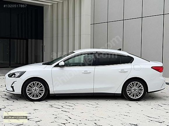 FM MOTORSDAN 2020 FORD FOCUS 1.5 DİZEL OTOMATİK -TİTANİUM- 140KM