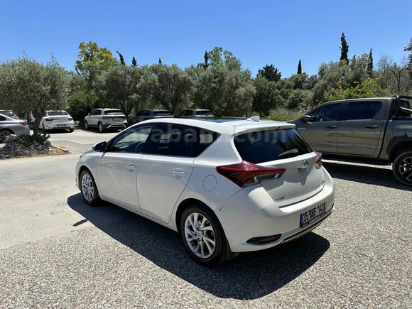 Sahibinden Toyota Auris 1.6 Advance Skypack 2016 Model 