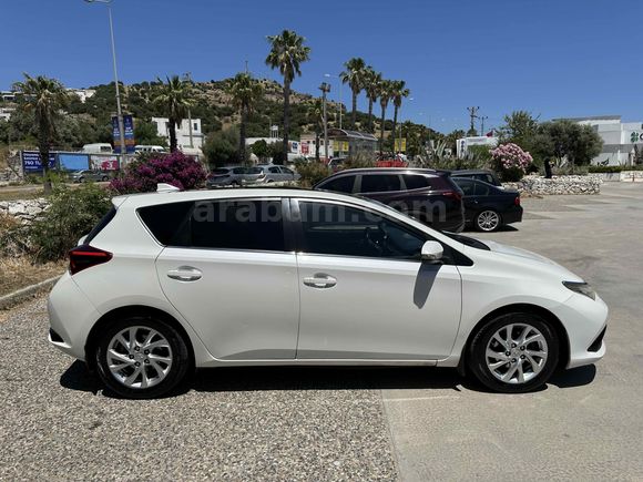 Sahibinden Toyota Auris 1.6 Advance Skypack 2016 Model 