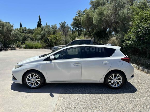 Sahibinden Toyota Auris 1.6 Advance Skypack 2016 Model 