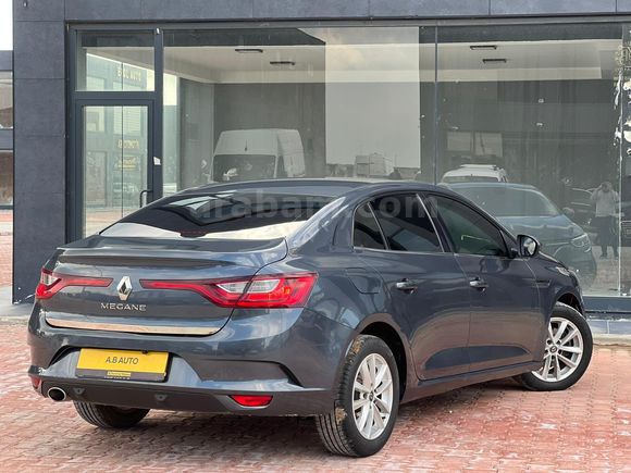 Sahibinden Renault Megane 1.5 Blue DCI Touch 2020 Model