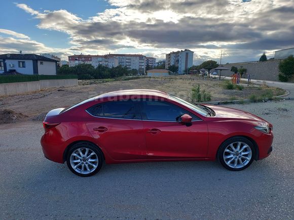 Sahibinden Mazda 3 1.5 SkyActive-D Power Sense 2016 Model  138.000 km Kırmızı