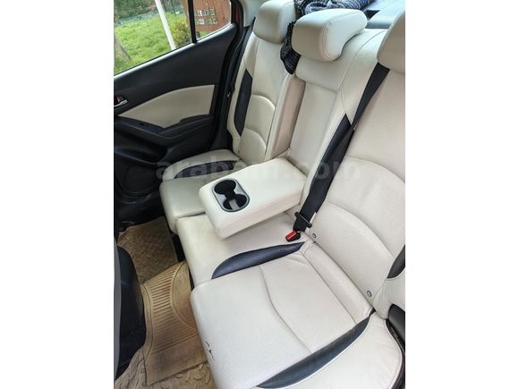 Sahibinden Mazda 3 1.5 SkyActive-D Power Sense 2016 Model  138.000 km Kırmızı
