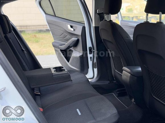 OTOMOOD"dan Ford Focus 1.5 EcoBlue Active X 2024 t çıkışlı ACİLL