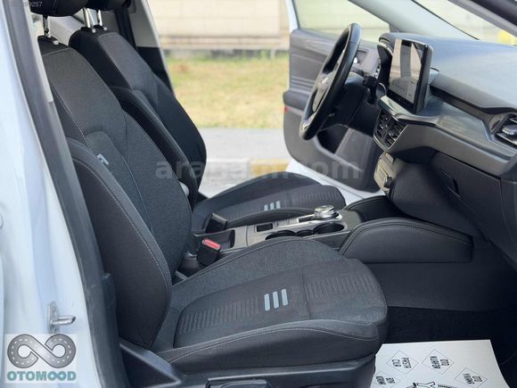 OTOMOOD"dan Ford Focus 1.5 EcoBlue Active X 2024 t çıkışlı ACİLL