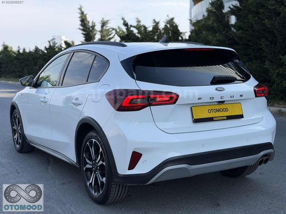 OTOMOOD"dan Ford Focus 1.5 EcoBlue Active X 2024 t çıkışlı ACİLL