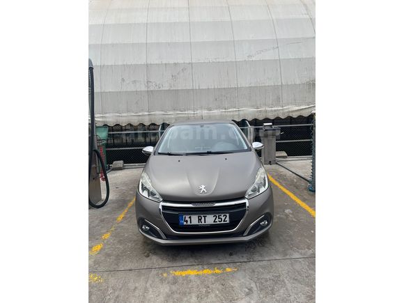 Peugeot 208 Özel Renk Tramersiz Değişensiz