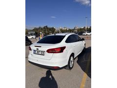 Sahibinden Ford Focus 1.6 TDCi Trend X 2017 Model İzmir 121.000 km Beyaz