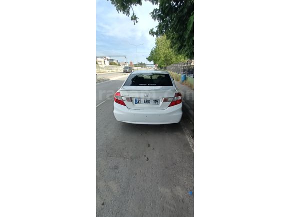 Sahibinden Honda Civic 1.6i VTEC Eco Elegance 2012 Model