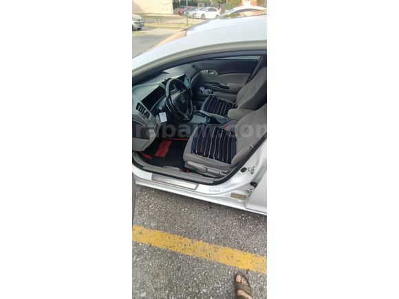 Sahibinden Honda Civic 1.6i VTEC Eco Elegance 2012 Model