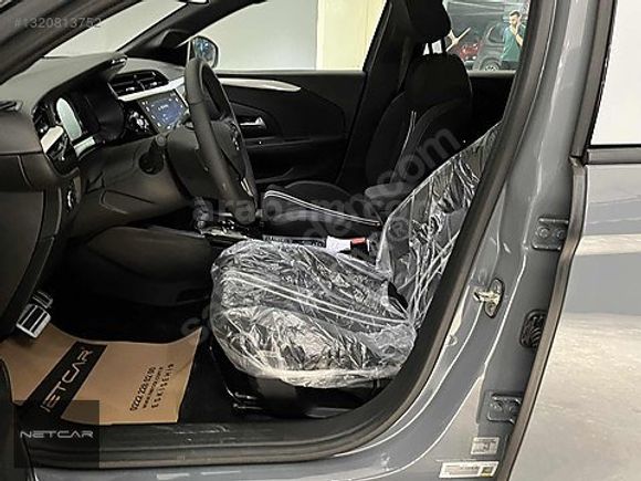 NETCAR'DAN BOYASIZ 2025 MODEL OPEL CORSA-e GS ÇİFT RENK