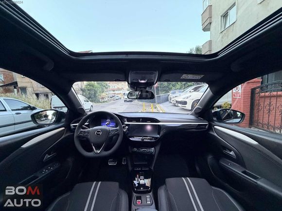 Bom Auto'2025 8.000KM CAM TAVAN MASRAFSİZ ...!!!