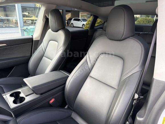 BOYASIZ HATASIZ 2025 MODEL Y SEDEFLİ BEYAZ İLK SAHİBİNDEN