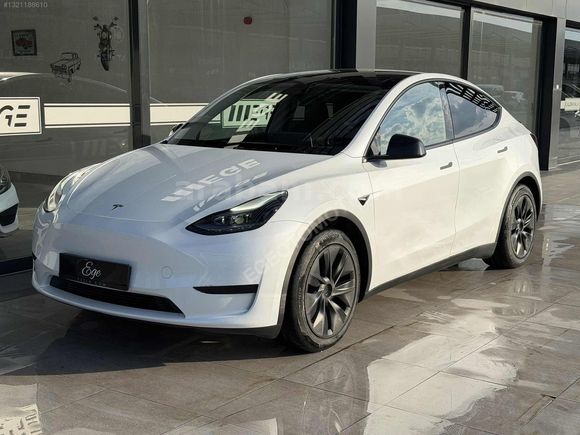 BOYASIZ HATASIZ 2025 MODEL Y SEDEFLİ BEYAZ İLK SAHİBİNDEN