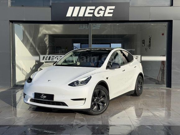 BOYASIZ HATASIZ 2025 MODEL Y SEDEFLİ BEYAZ İLK SAHİBİNDEN