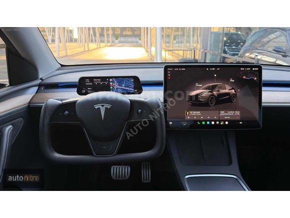 AUTO NİTRO 2023 TESLA MODEL Y PERFORMANCE YOKE DİREKSYON