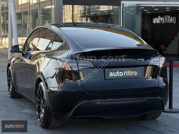 AUTO NİTRO 2023 TESLA MODEL Y PERFORMANCE YOKE DİREKSYON
