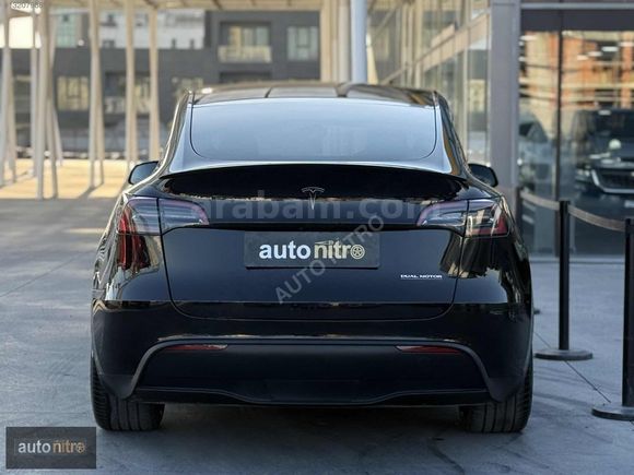AUTO NİTRO 2023 TESLA MODEL Y PERFORMANCE YOKE DİREKSYON