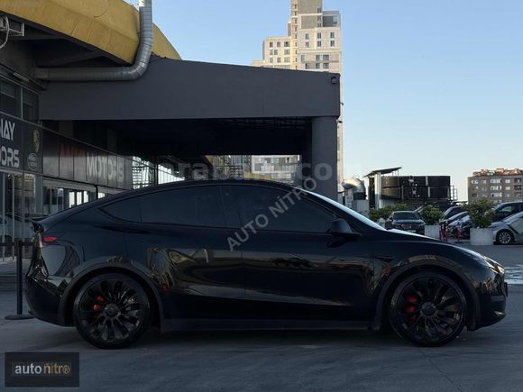 AUTO NİTRO 2023 TESLA MODEL Y PERFORMANCE YOKE DİREKSYON