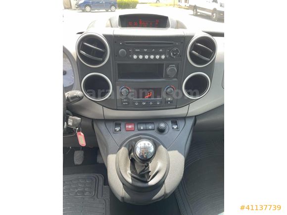 YAŞAROĞLU OTOMOTİV 2017 CİTROEN BERLİNGO 1.6HDİ SELECTİON