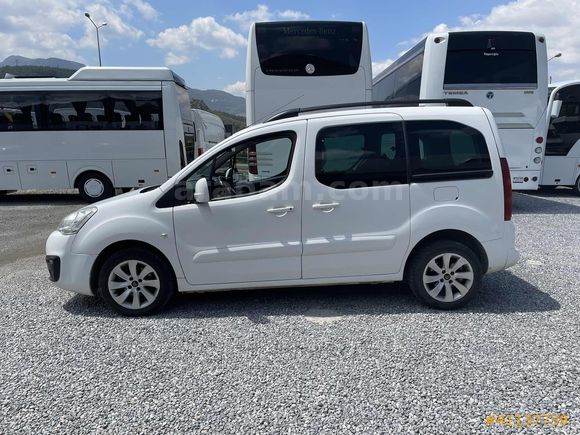 YAŞAROĞLU OTOMOTİV 2017 CİTROEN BERLİNGO 1.6HDİ SELECTİON
