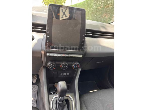 Sahibinden Renault Clio 1.0 TCe Touch 2023 Model 