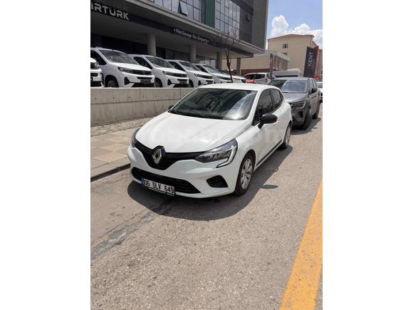 Sahibinden Renault Clio 1.0 TCe Touch 2023 Model 