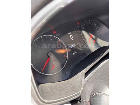 Sahibinden Renault Clio 1.0 TCe Touch 2023 Model 