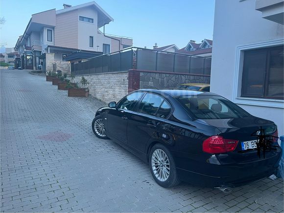 İlk sahibi doktordan  BMW 3 Serisi 320d Standart 2011E90 Model 