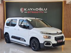 2022 CITROEN BERLİNGO 1.5 FEEL STİL MANUEL HATASIZ BOYASIZ..