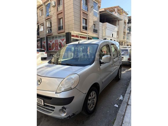 Sahibinden Renault Kangoo Multix 1.5 dCi Extreme Edition 2011 Model 