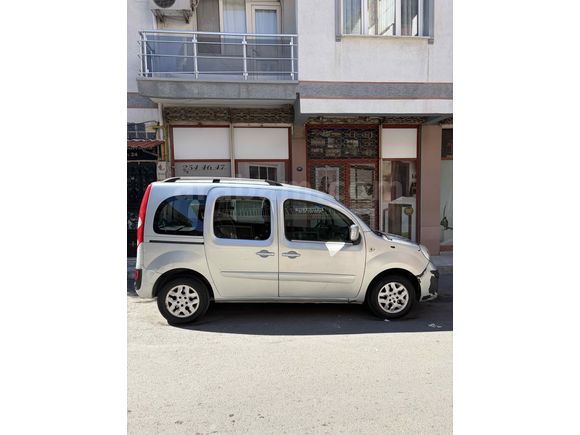Sahibinden Renault Kangoo Multix 1.5 dCi Extreme Edition 2011 Model 