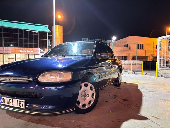 Sahibinden Ford Escort 1.6 CLX 1996 Model