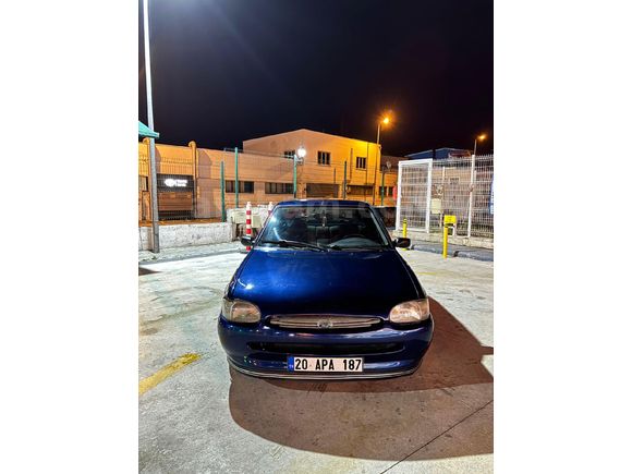 Sahibinden Ford Escort 1.6 CLX 1996 Model