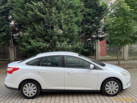 VAROL//2012 FORD FOCUS 1.6 TDCİ TREND X 95 HP BAKIMLI