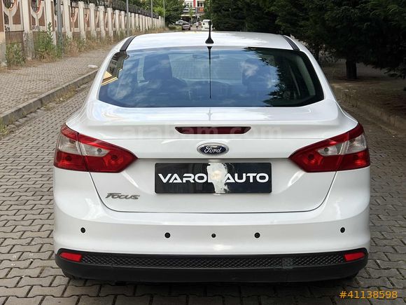 VAROL//2012 FORD FOCUS 1.6 TDCİ TREND X 95 HP BAKIMLI