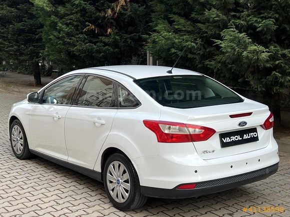 VAROL//2012 FORD FOCUS 1.6 TDCİ TREND X 95 HP BAKIMLI