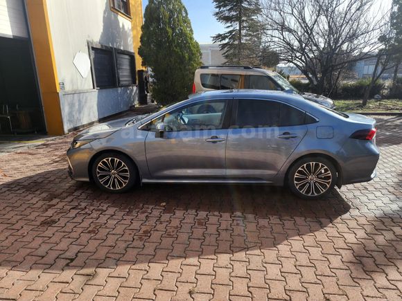 Sahibinden Toyota Corolla 1.5 Flame X-Pack 2021 Model