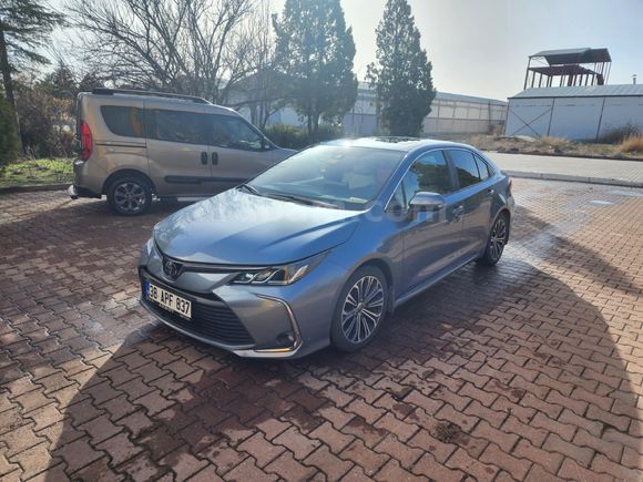 Sahibinden Toyota Corolla 1.5 Flame X-Pack 2021 Model